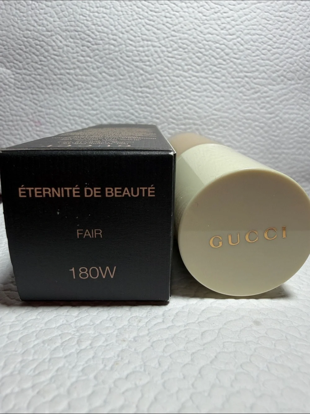 Gucci Éternité De Beauté Luminous Matte Foundation - Nude Beige
